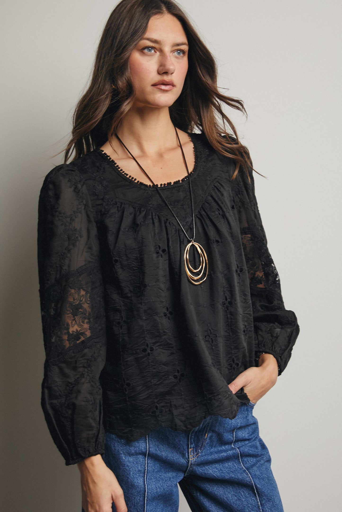 FORTE Embroidered Lace Puff Sleeve Top