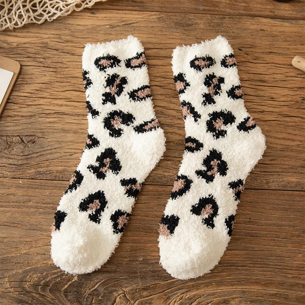 JUDSON Soft Plush Leopard Print Socks
