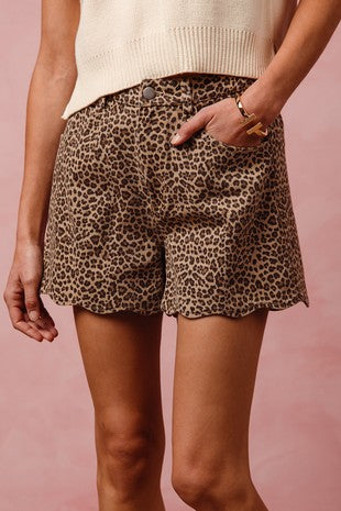 SO ME Mid Rise Leopard Shorts