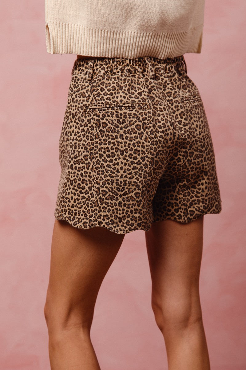 SO ME Mid Rise Leopard Shorts