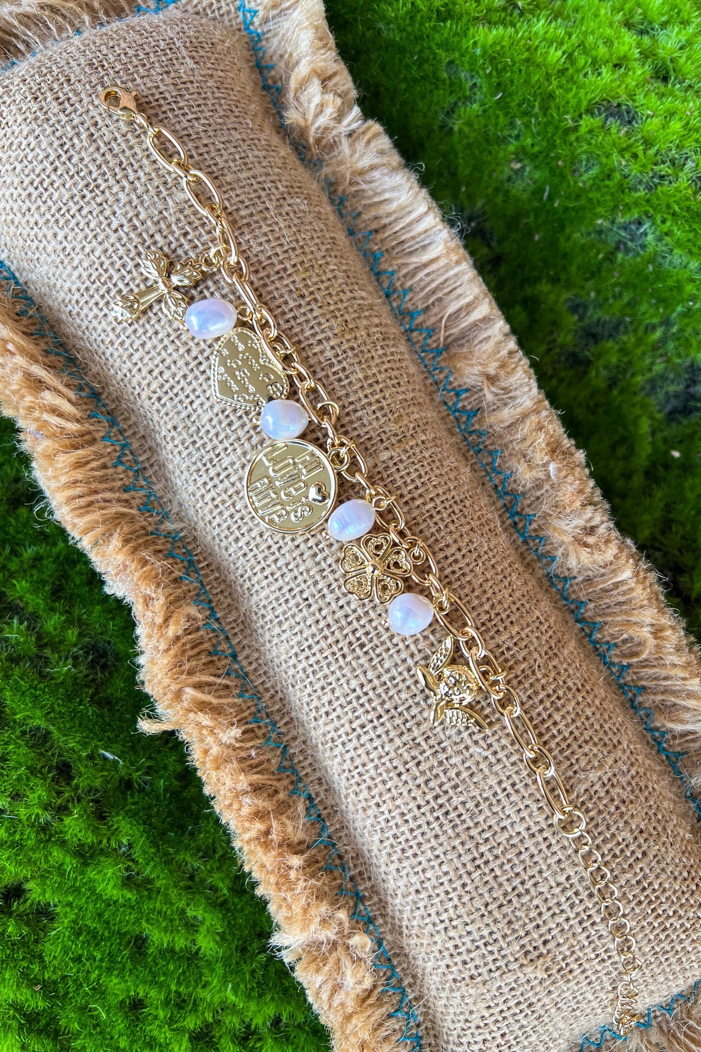 DYLAN Pearl and Coin Charm Bracelet