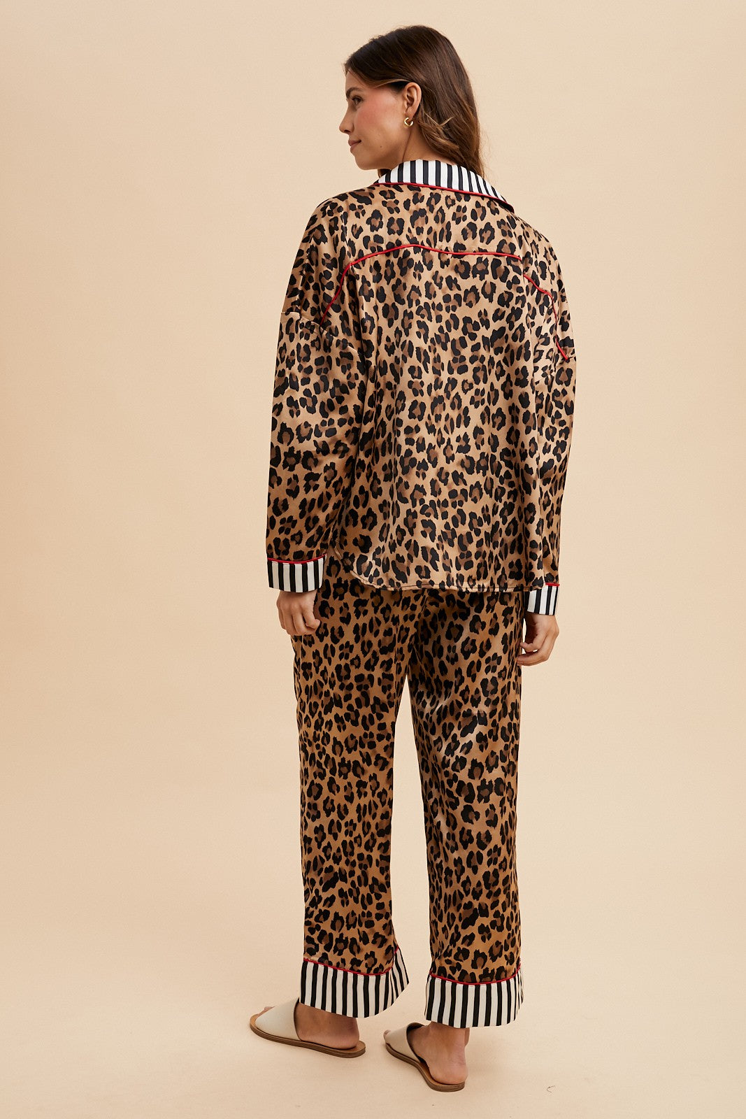 ANNIEWEAR Leopard Satin Pajama Set