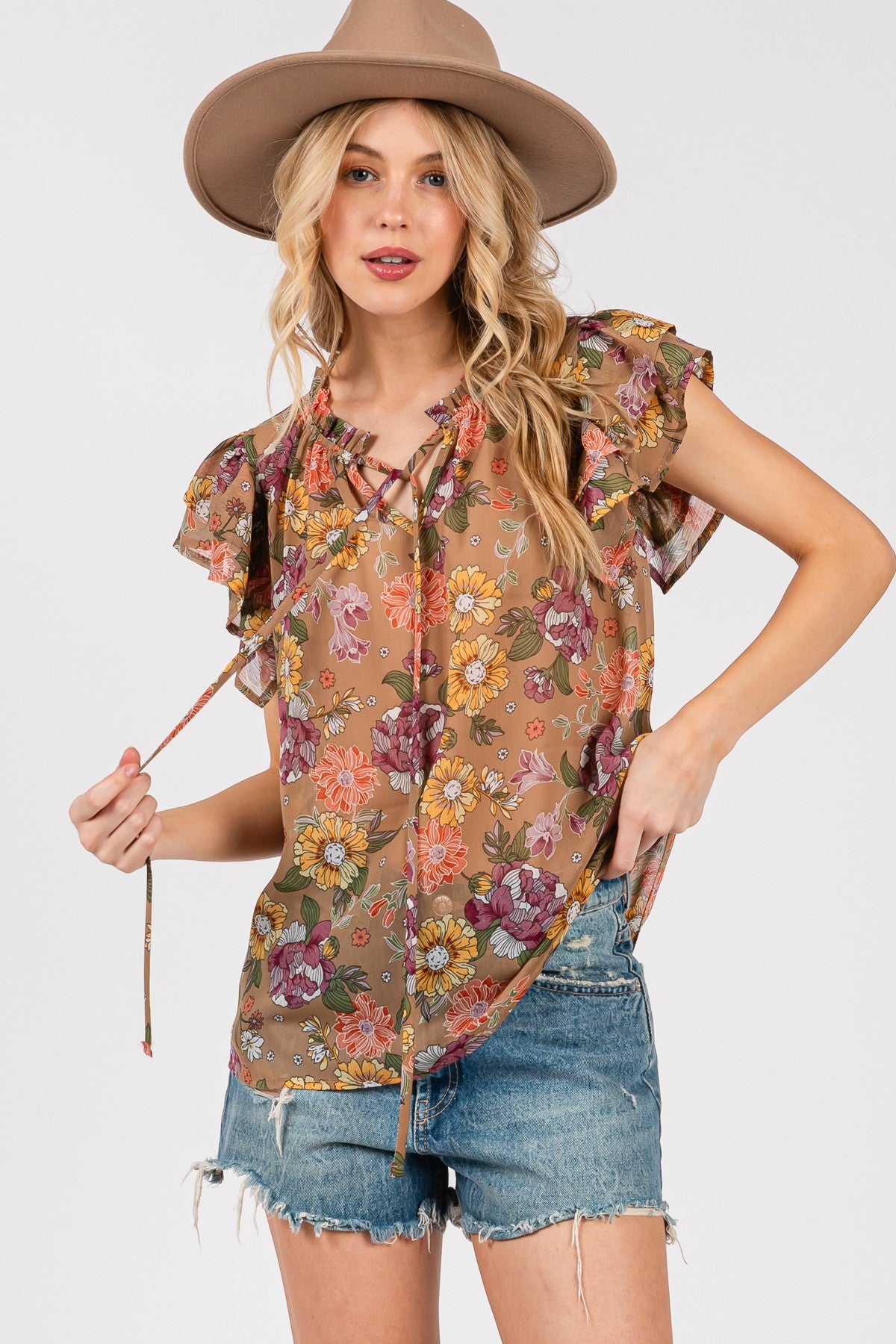 CES FEMME Boho Flower Print Ruffle Sleeve Top