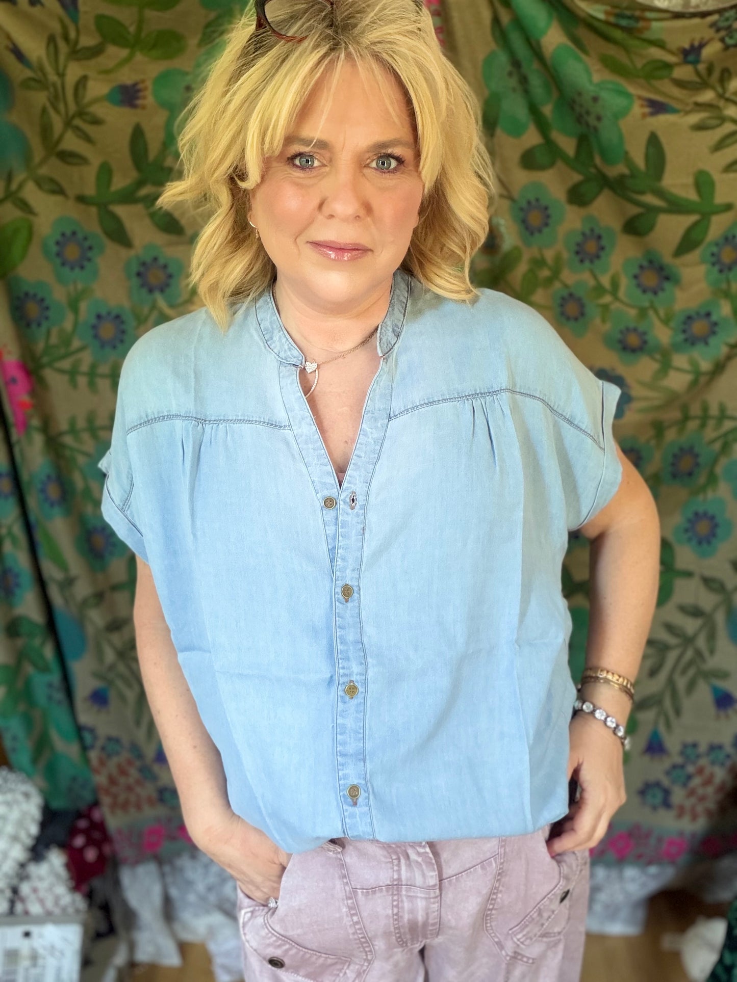VINE & LOVE Tencel Chambray Shirt
