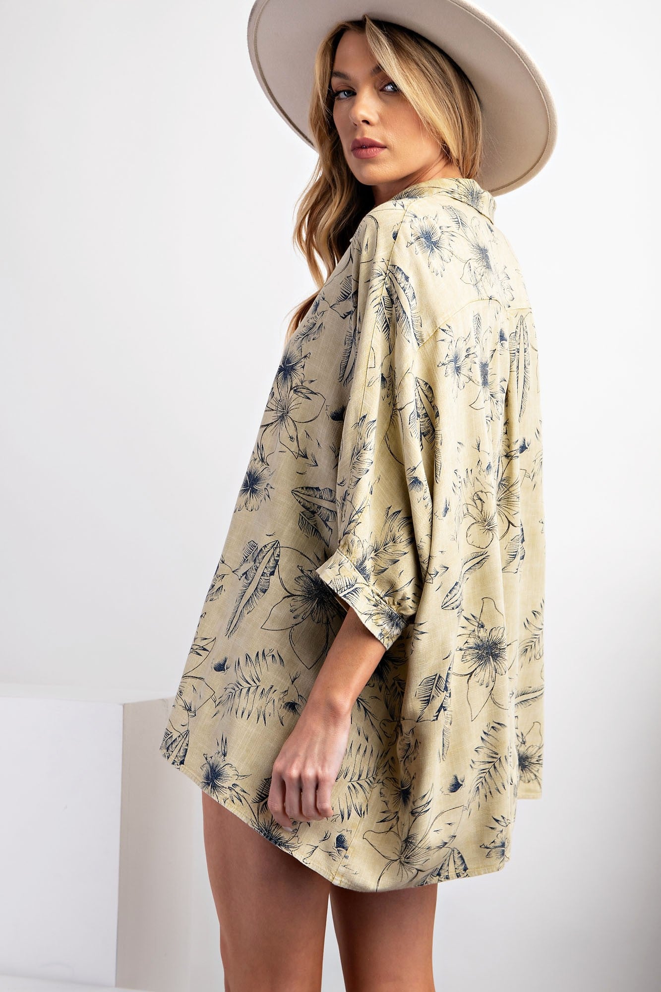 EASEL Hawaiian Print Mineral Washed Poly Linen Shirt