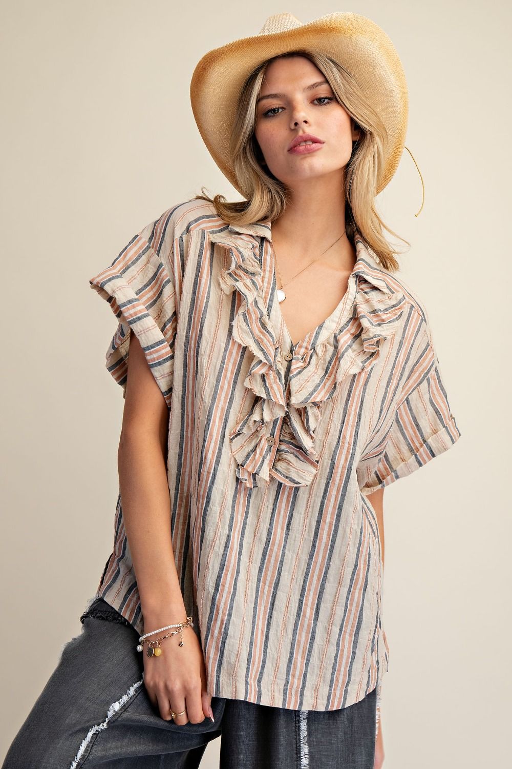 EASEL Crinkle Striped Blouse