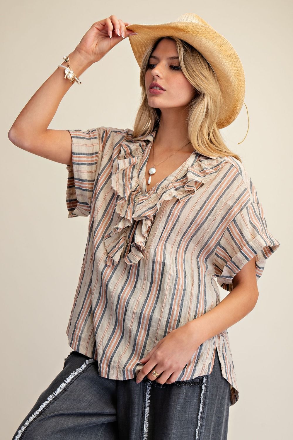 EASEL Crinkle Striped Blouse