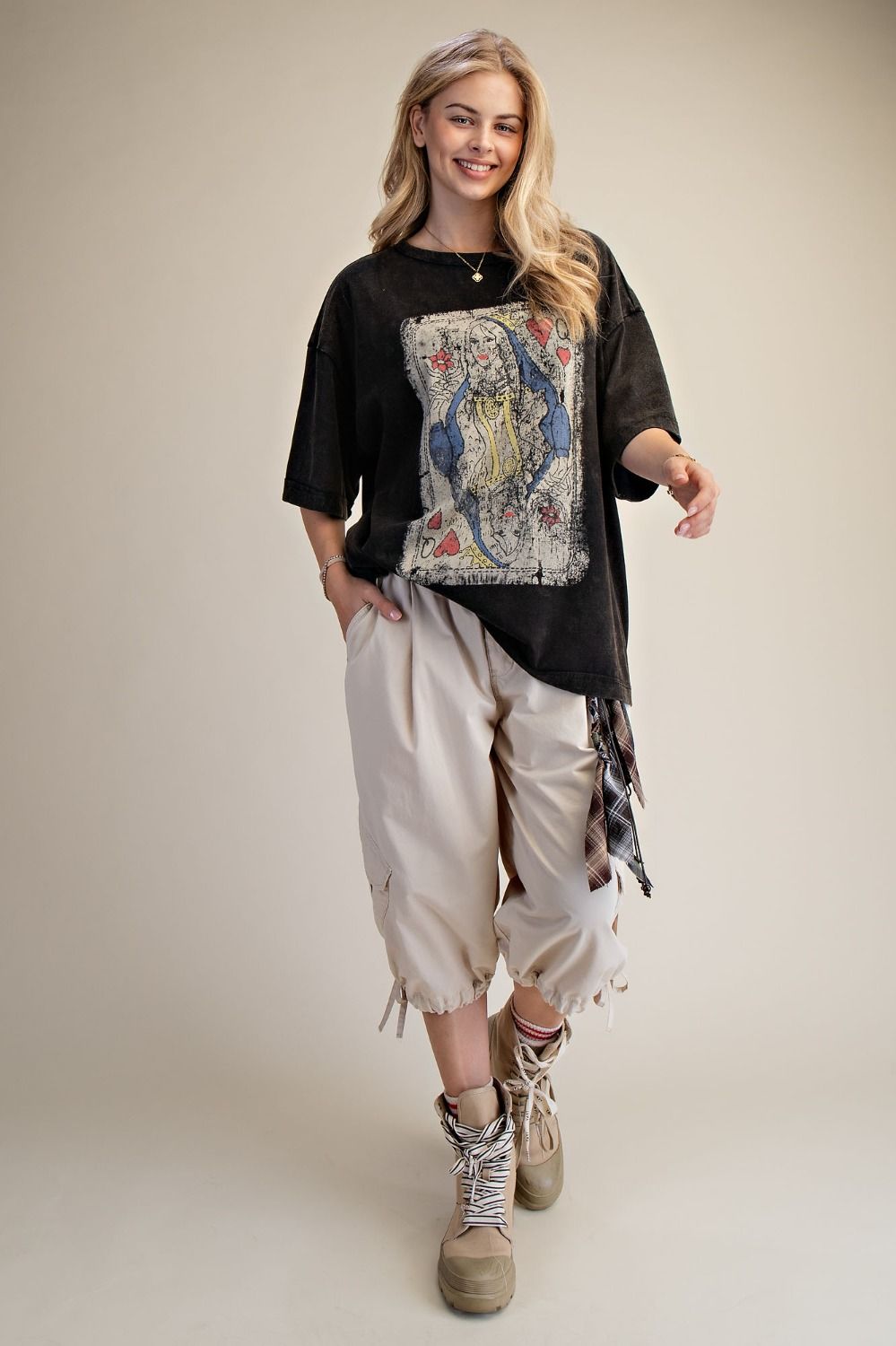 EASEL Queen Printed Washed Boxy Top
