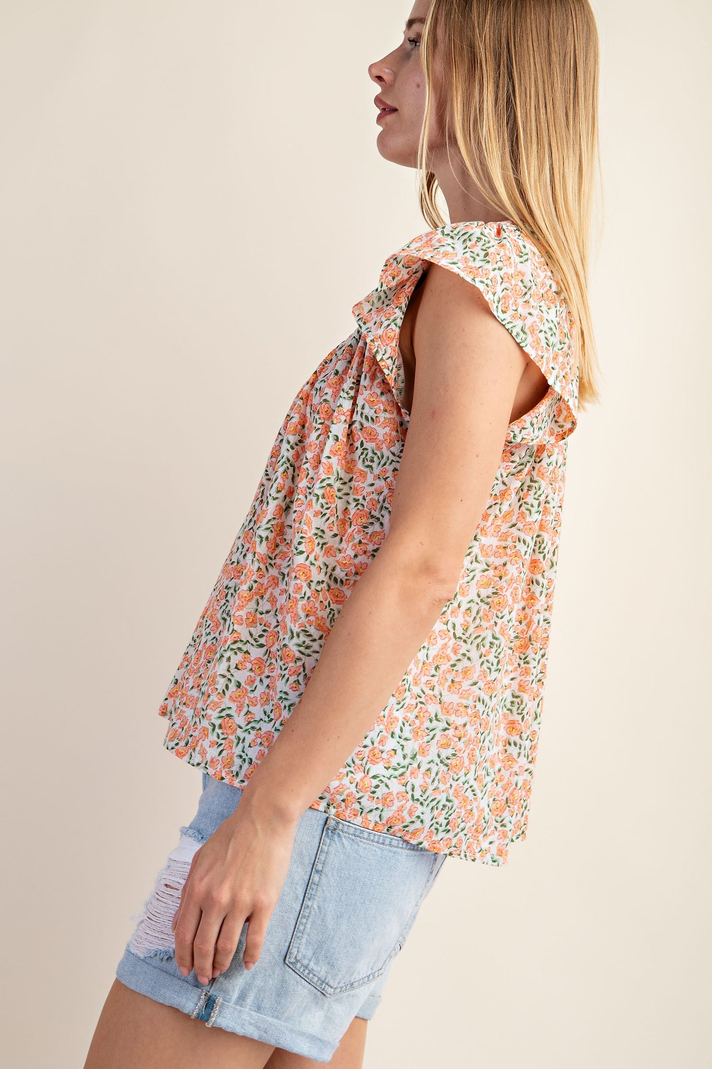 GIGIO Floral Ruffle Sleeve Top