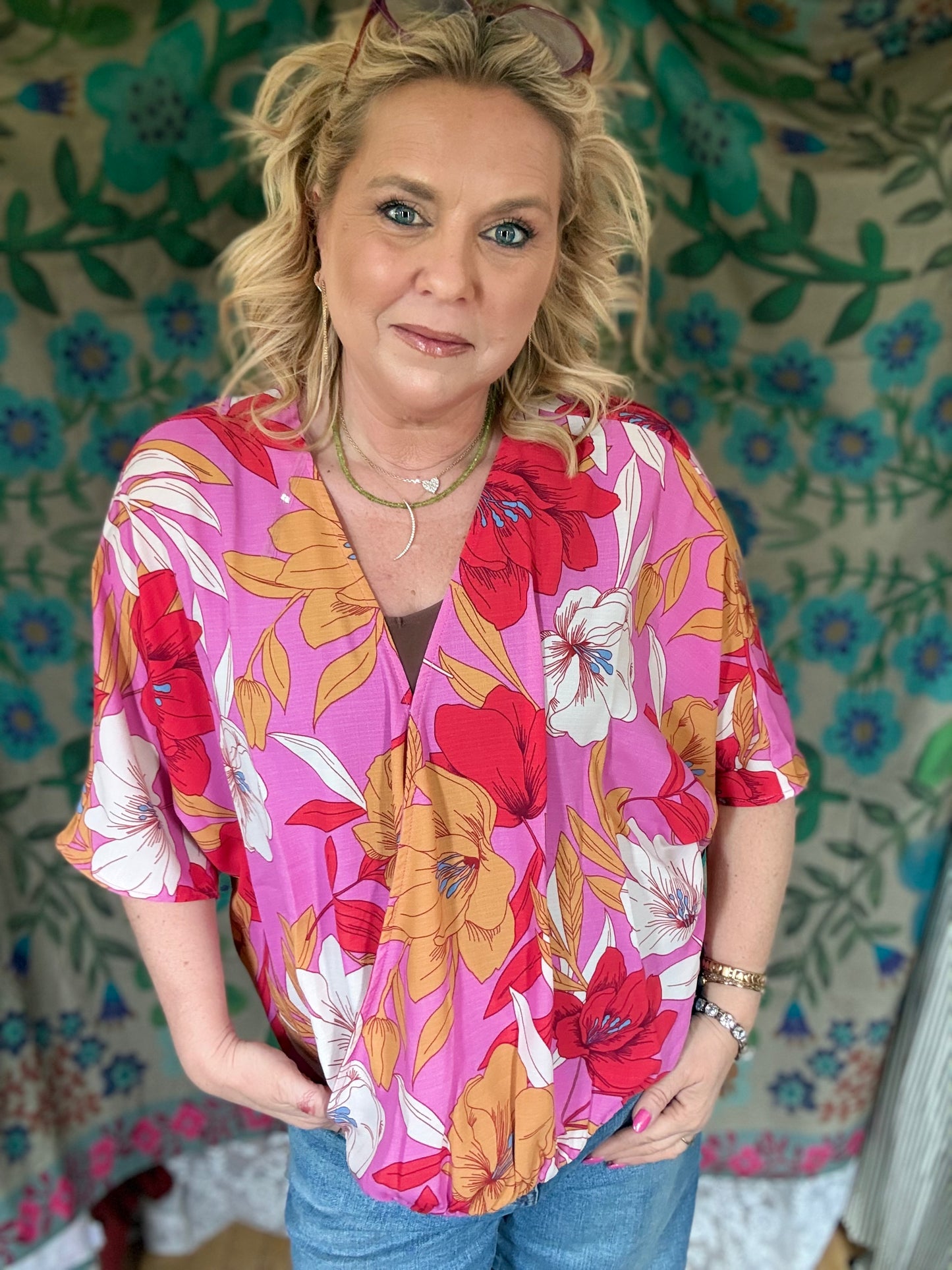 EASEL Floral Print Woven Top