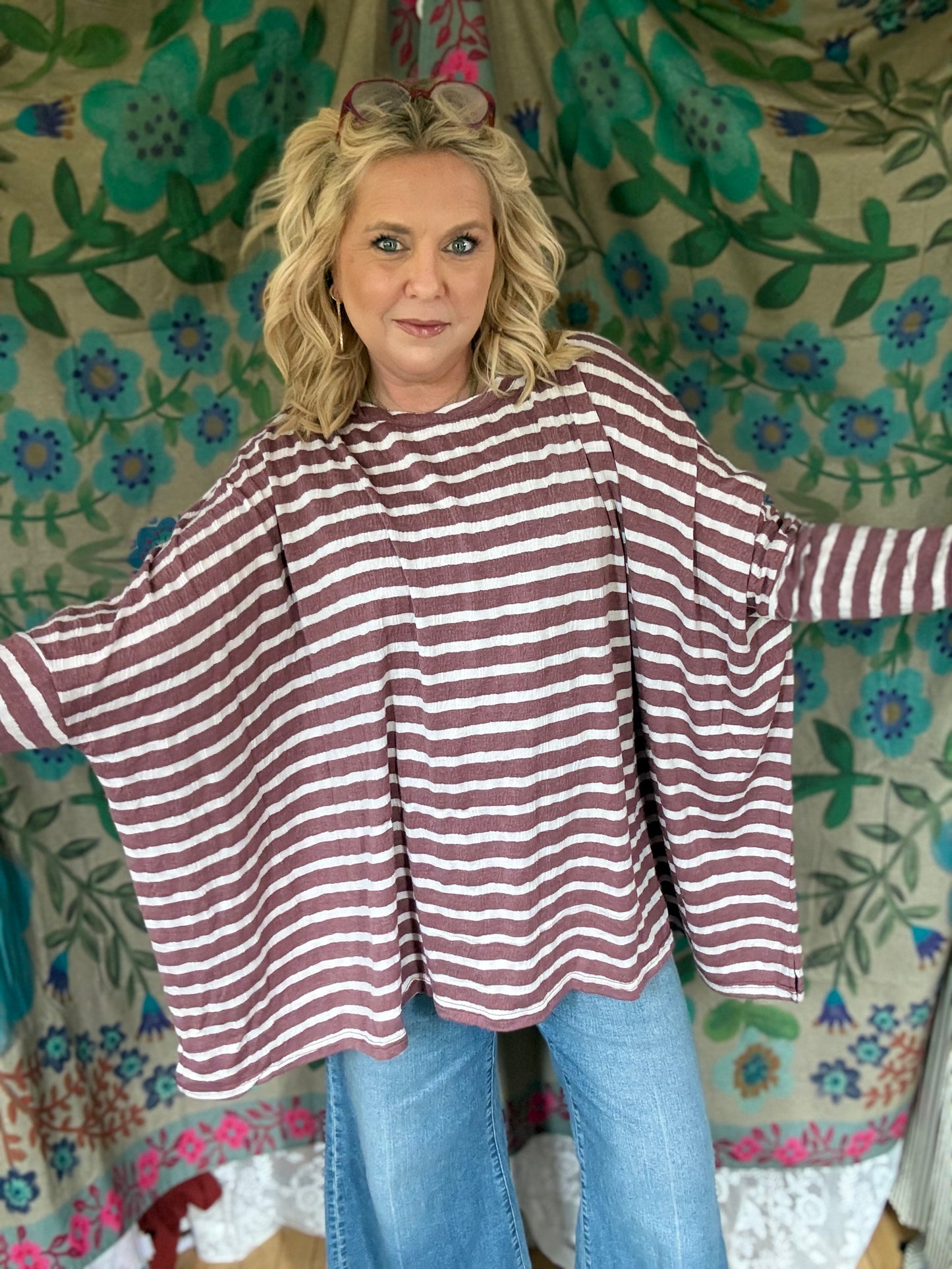 EASEL Plus Striped Oversized Top