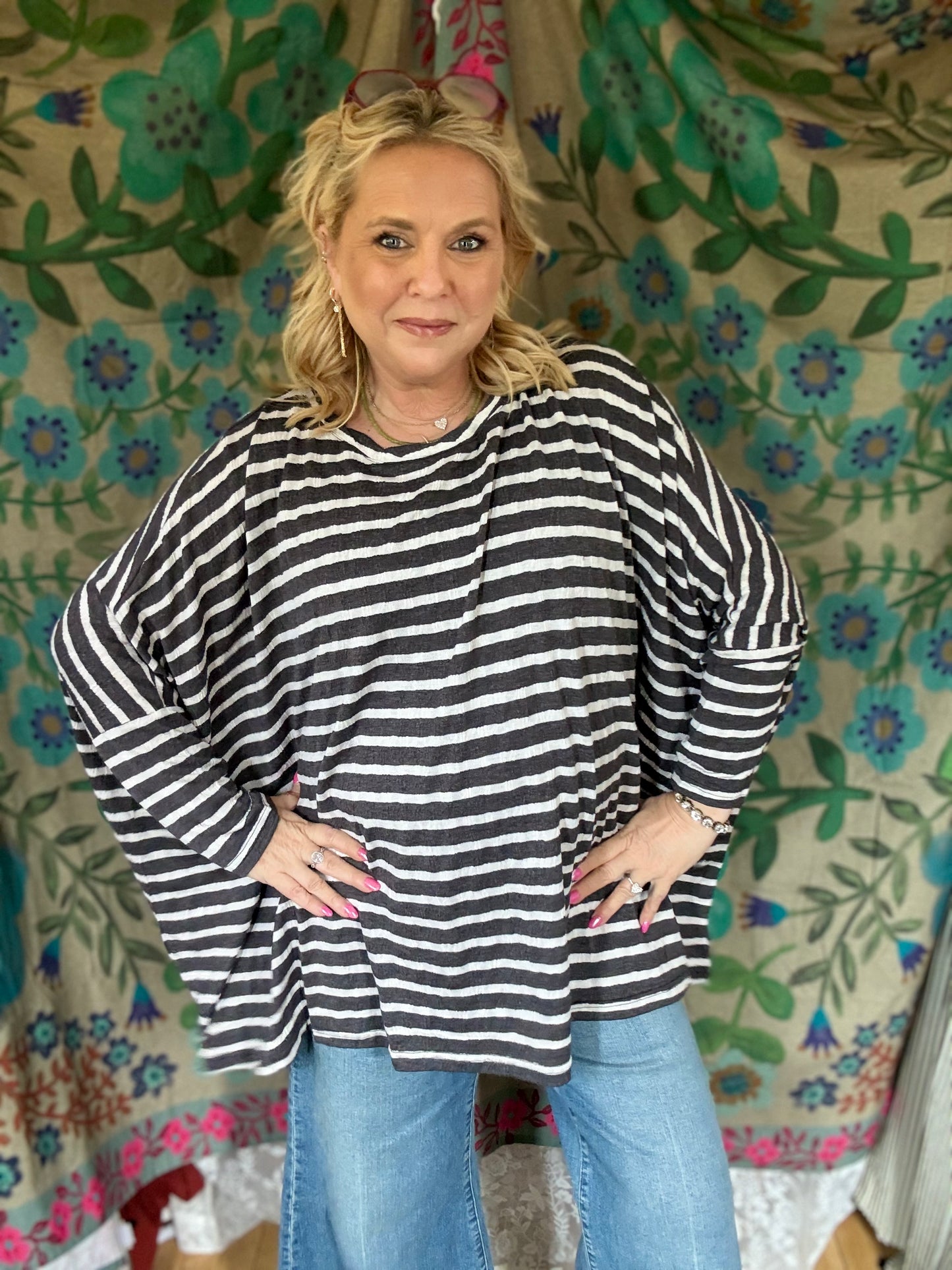 EASEL Plus Striped Oversized Top