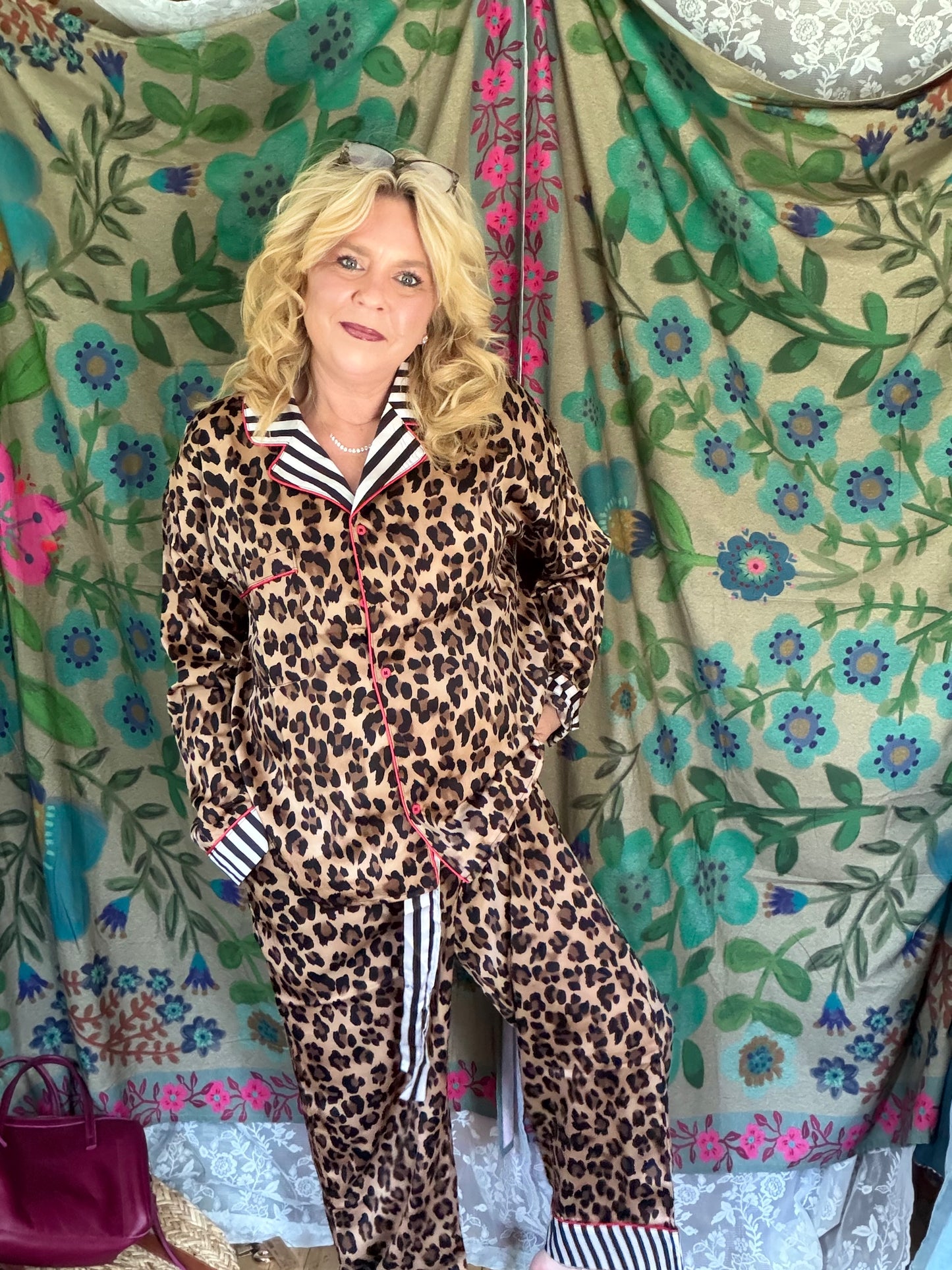 ANNIEWEAR Leopard Satin Pajama Set