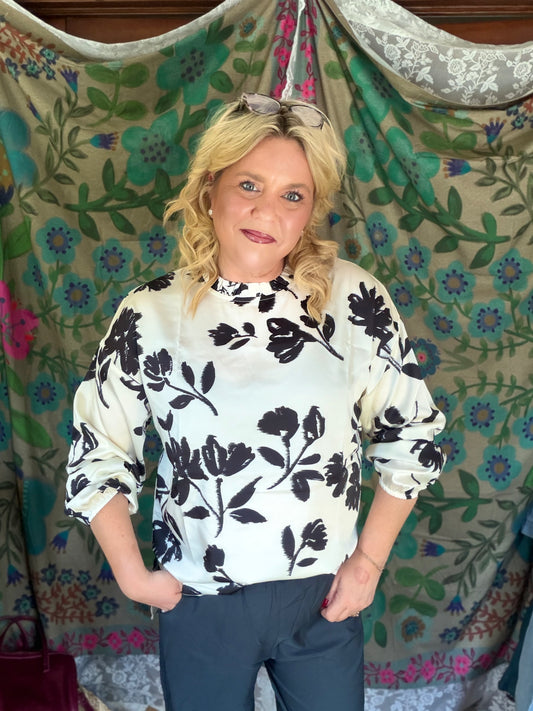 ANNIEWEAR Floral Printed Half High Neck Top