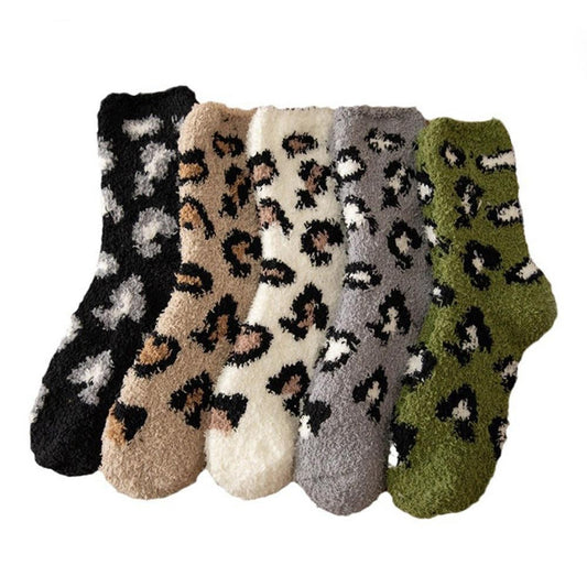 JUDSON Soft Plush Leopard Print Socks