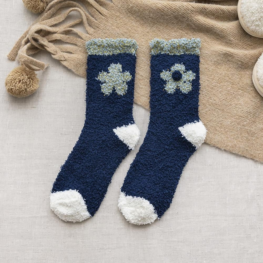 JUDSON Soft Plush Knit Tinsel Flower Socks