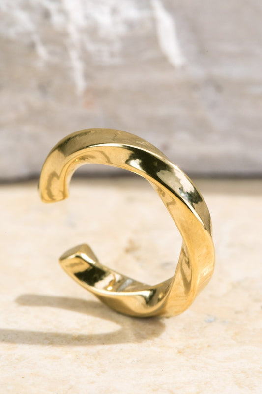 URBANISTA Brass Twisted Metal Ear Cuff