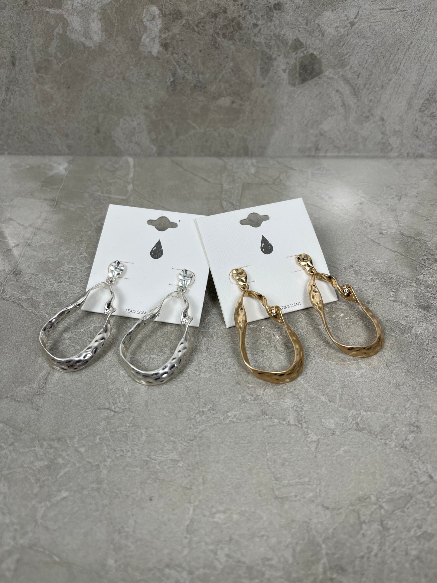 URBANISTA Twist Earrings