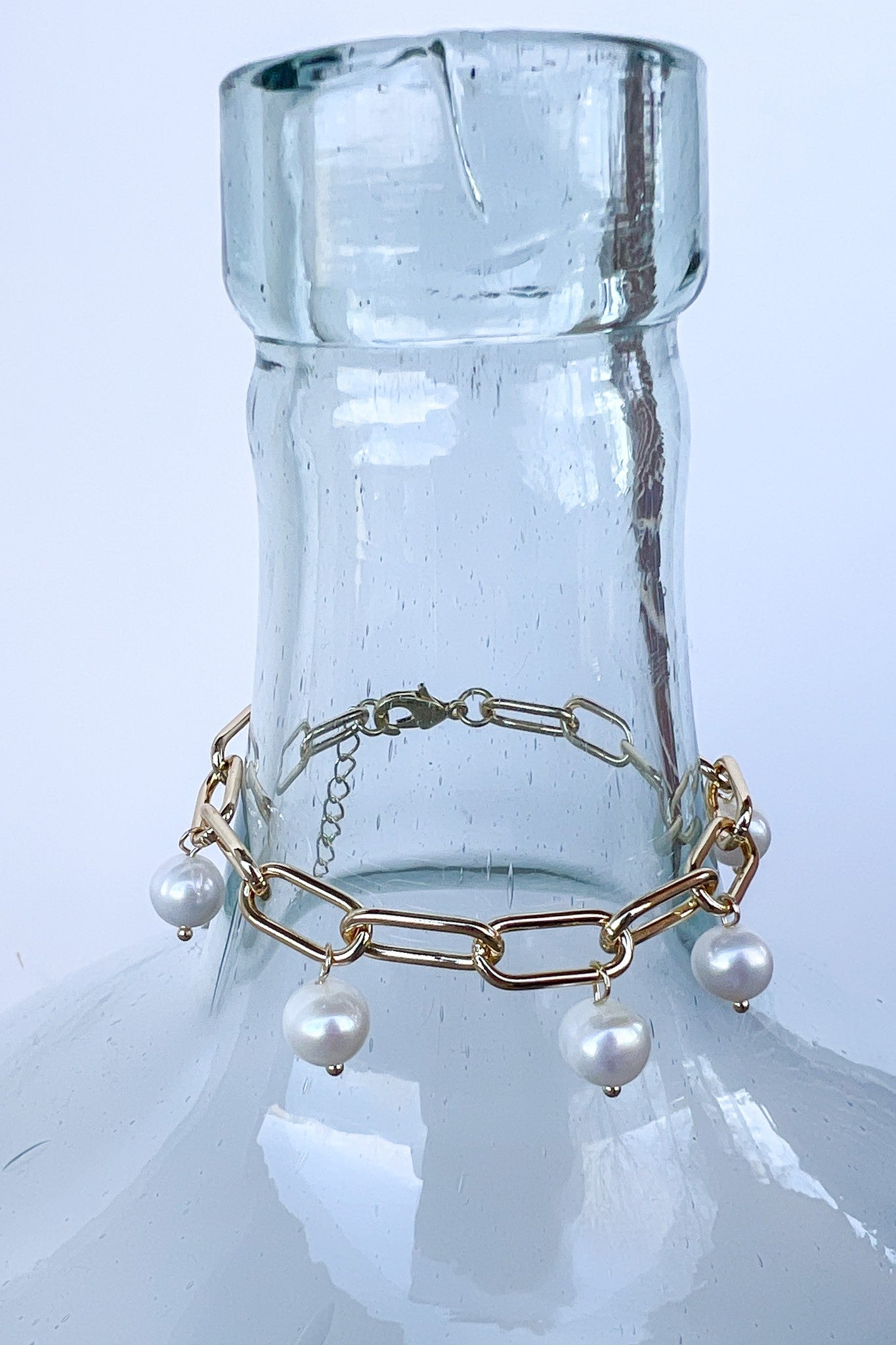 DYLAN Pearl and Charm Bracelet