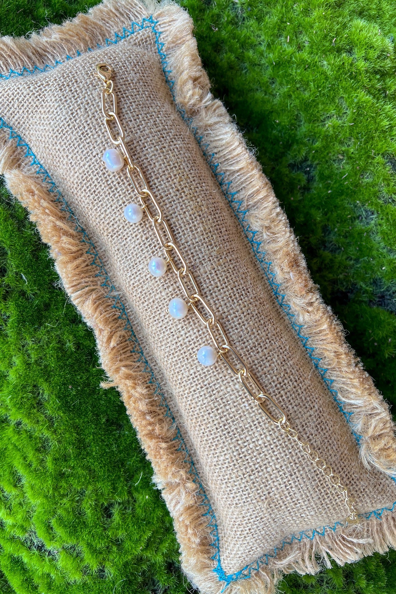 DYLAN Pearl and Charm Bracelet