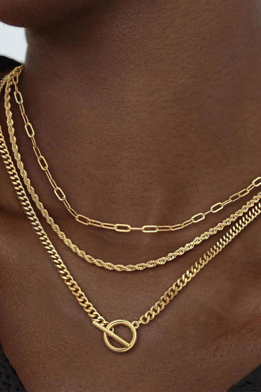 SWAN Gold Ot Clasp Pendant Layered Chain Necklace