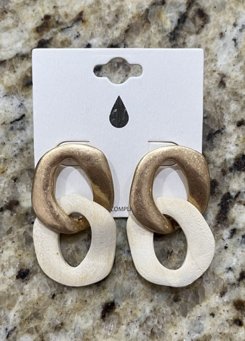 URBANISTA Metal and Wood Earrings